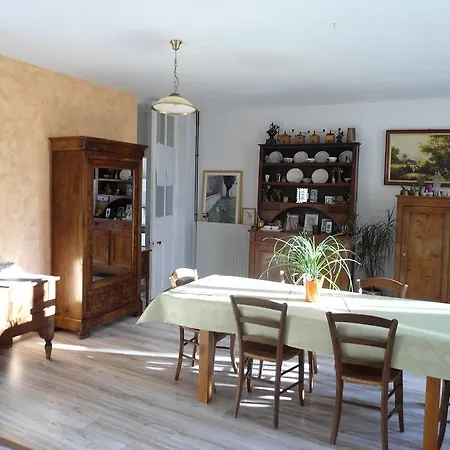 Chez Helene Et Patrick Saget Bed & Breakfast