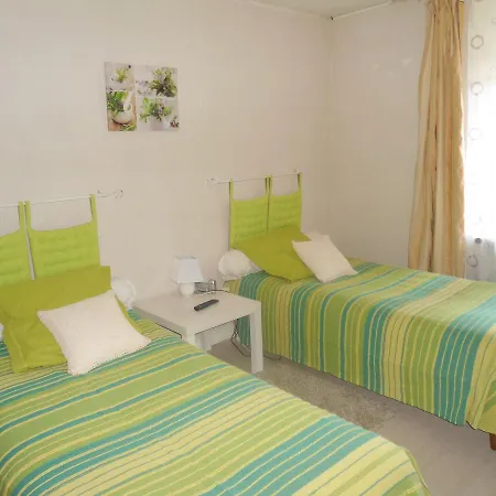 Bed & Breakfast Chez Helene Et Patrick Saget L'Hopital-sous-Rochefort